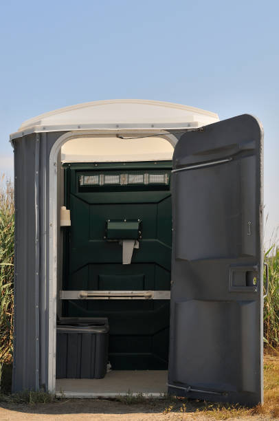 Best Porta potty rental near me  in Bratenahl, OH